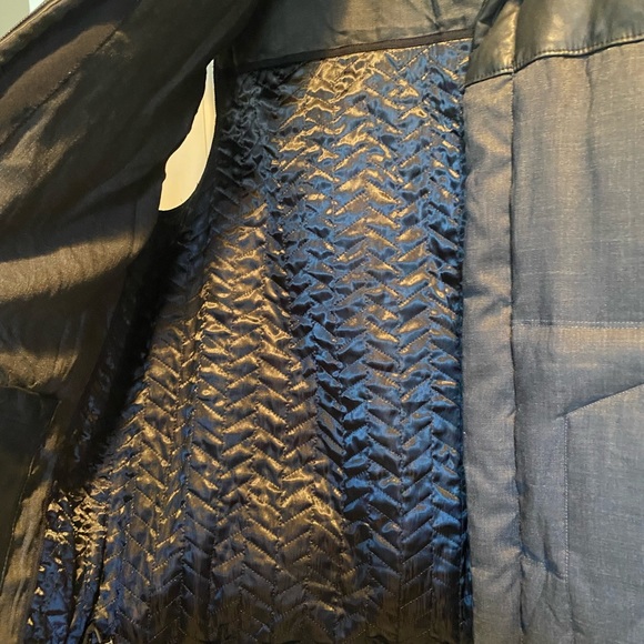 Elie Tahari Men Vest. Faux Leather Trim Goose down size L - Picture 2 of 5